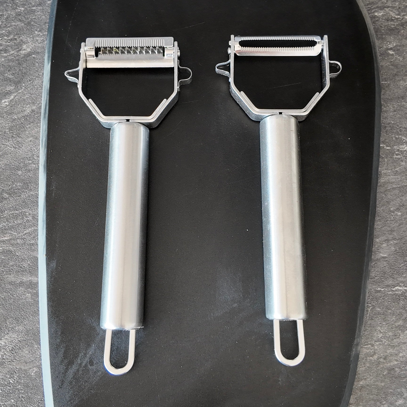 Schäler, Julienne & Mini-Hobel in einem – 3in1 Set, wahrscheinlich der kleinste Gemüsehobel der Welt