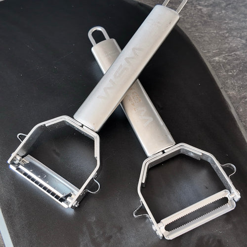 Schäler, Julienne & Mini-Hobel in einem – 3in1 Set, wahrscheinlich der kleinste Gemüsehobel der Welt